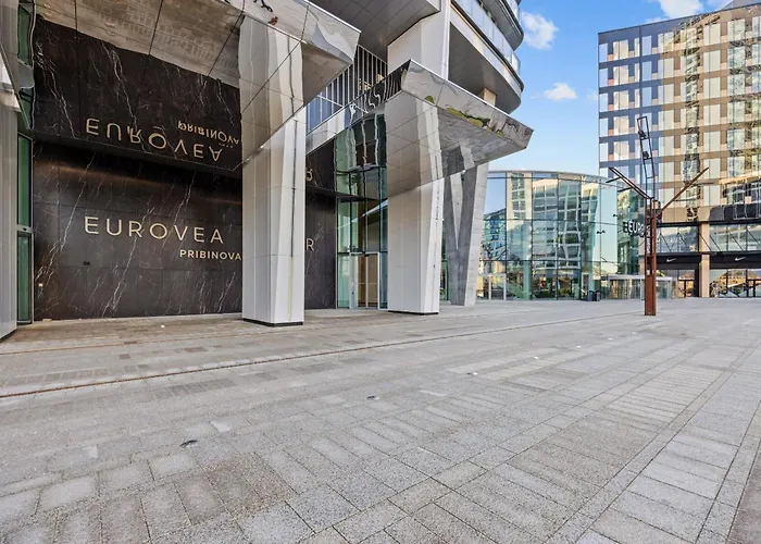 아파트 30th Floor - View From The Heart Of Eurovea *